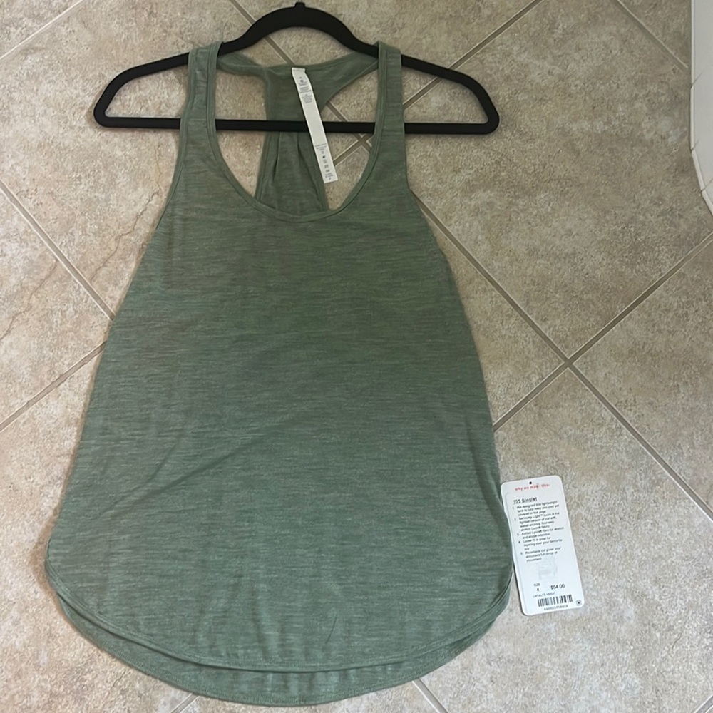 Lululemon lightweight tank